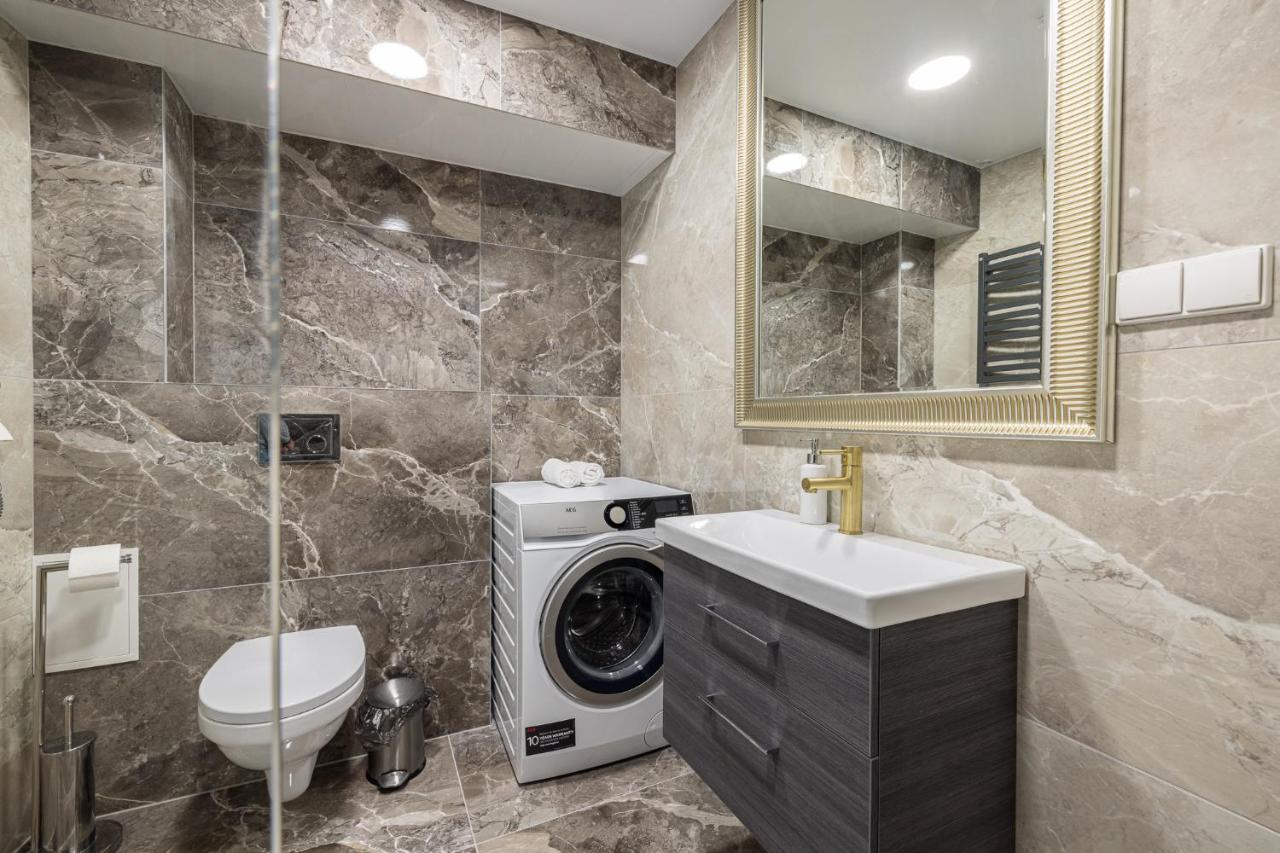 Dharma Stay Apartamentai Su Terasa Ir Vaizdu I Miesta Telšiai Dış mekan fotoğraf