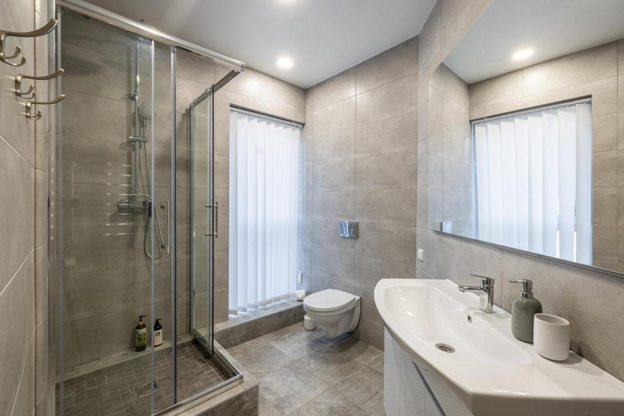 Dharma Stay Apartamentai Su Terasa Ir Vaizdu I Miesta Telšiai Dış mekan fotoğraf