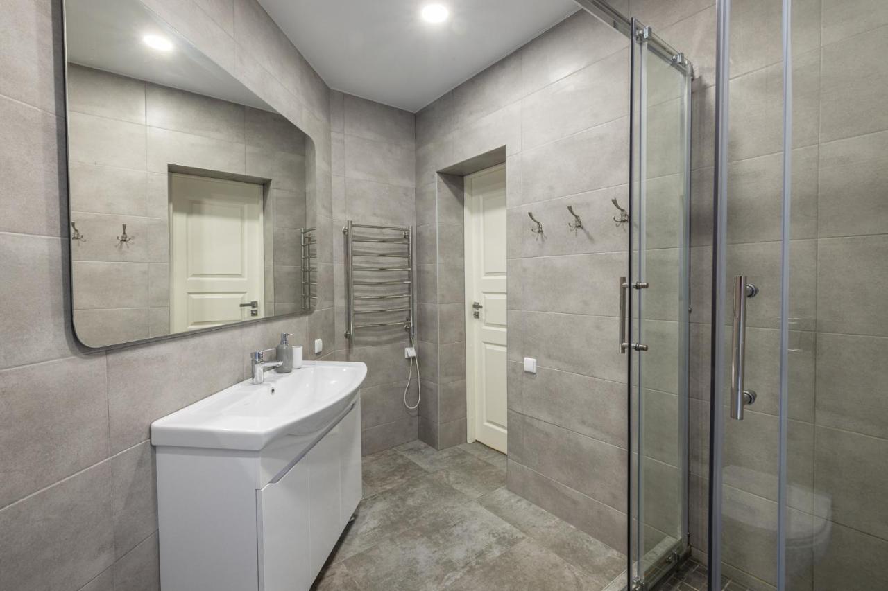 Dharma Stay Apartamentai Su Terasa Ir Vaizdu I Miesta Telšiai Dış mekan fotoğraf