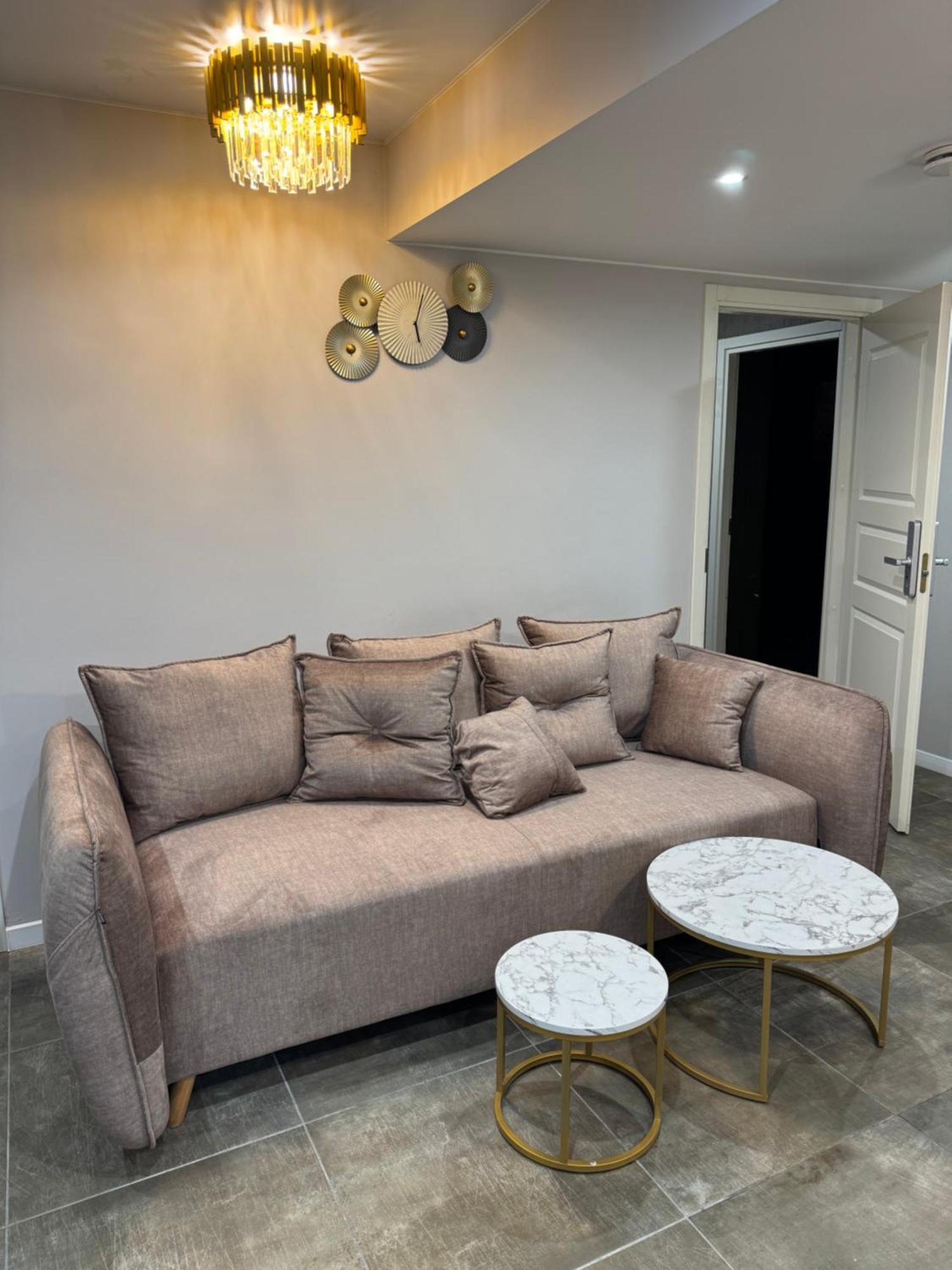 Dharma Stay Apartamentai Su Terasa Ir Vaizdu I Miesta Telšiai Dış mekan fotoğraf