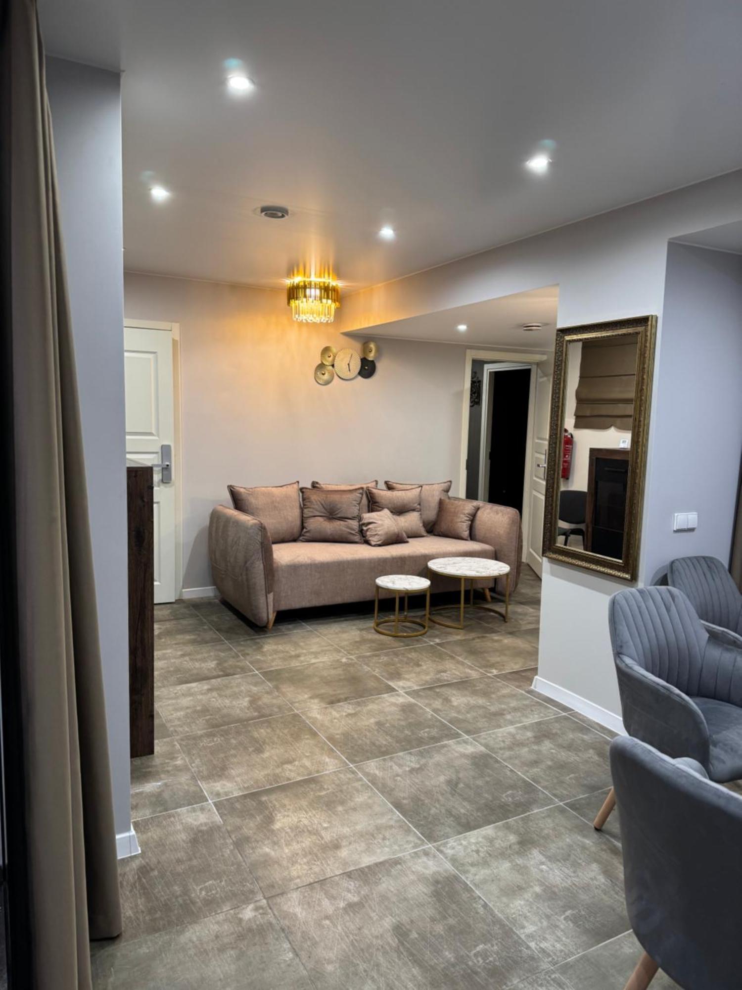 Dharma Stay Apartamentai Su Terasa Ir Vaizdu I Miesta Telšiai Dış mekan fotoğraf