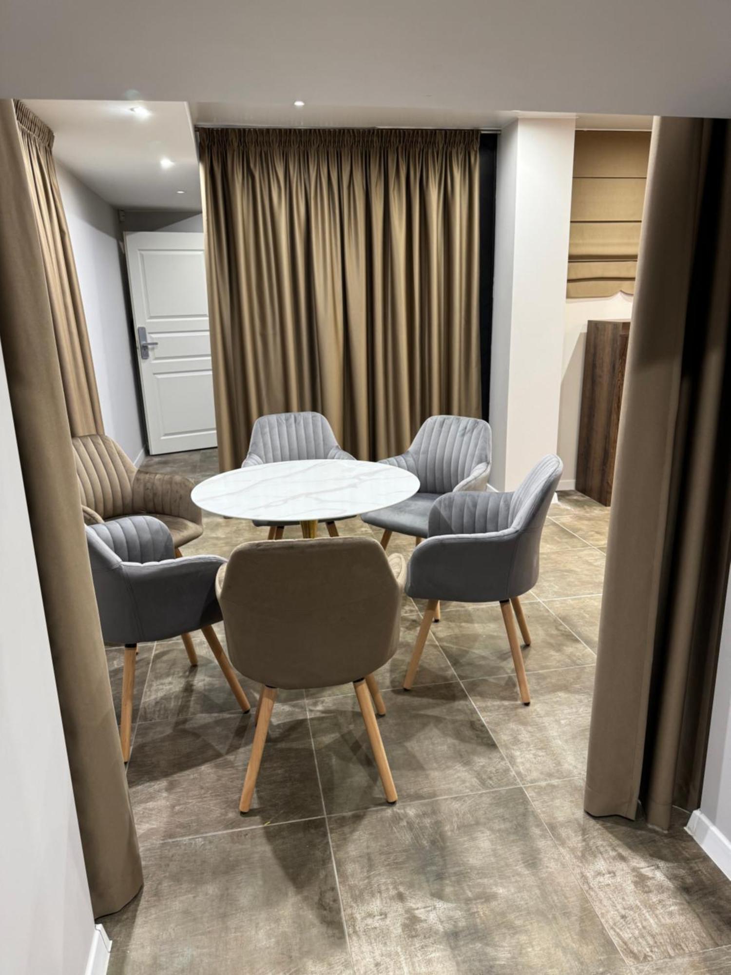 Dharma Stay Apartamentai Su Terasa Ir Vaizdu I Miesta Telšiai Dış mekan fotoğraf
